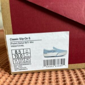 woman’s platform vans
